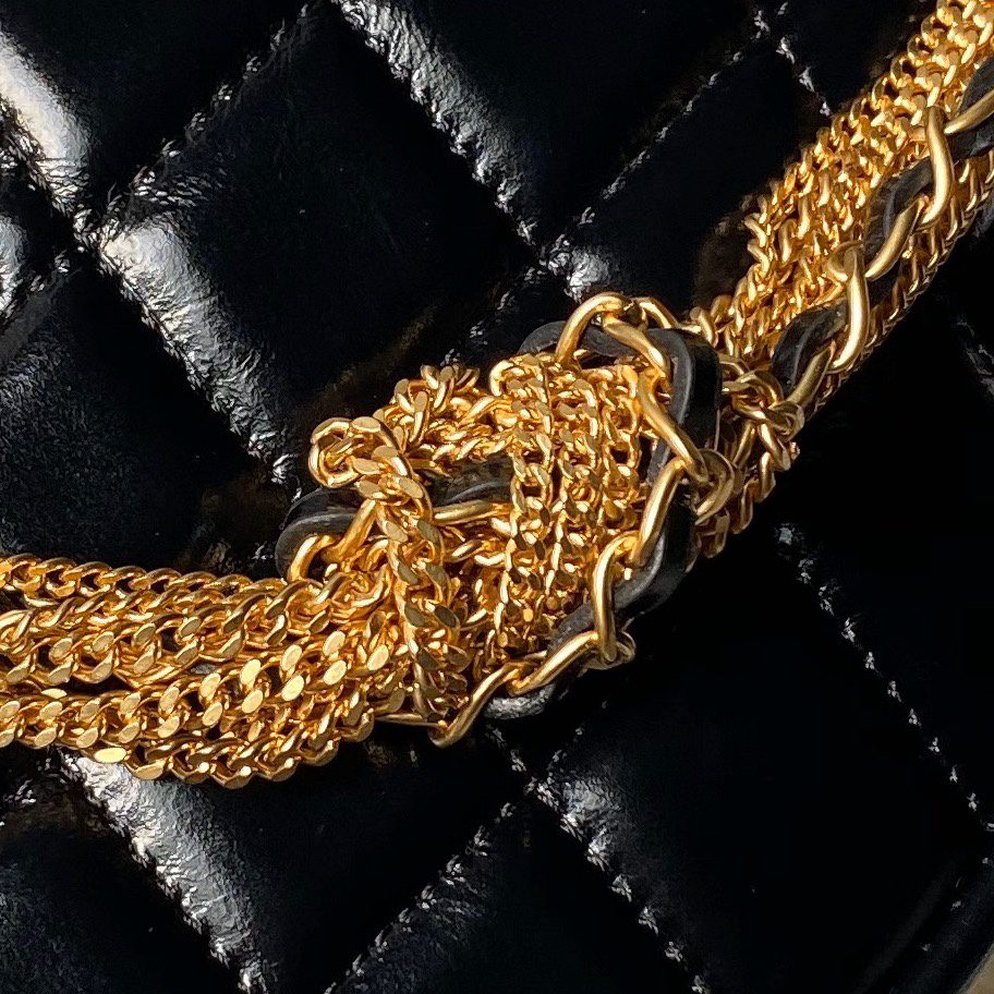 Chanel 24A Clutch Tassel Chain Hula Hoop Black - Image 4