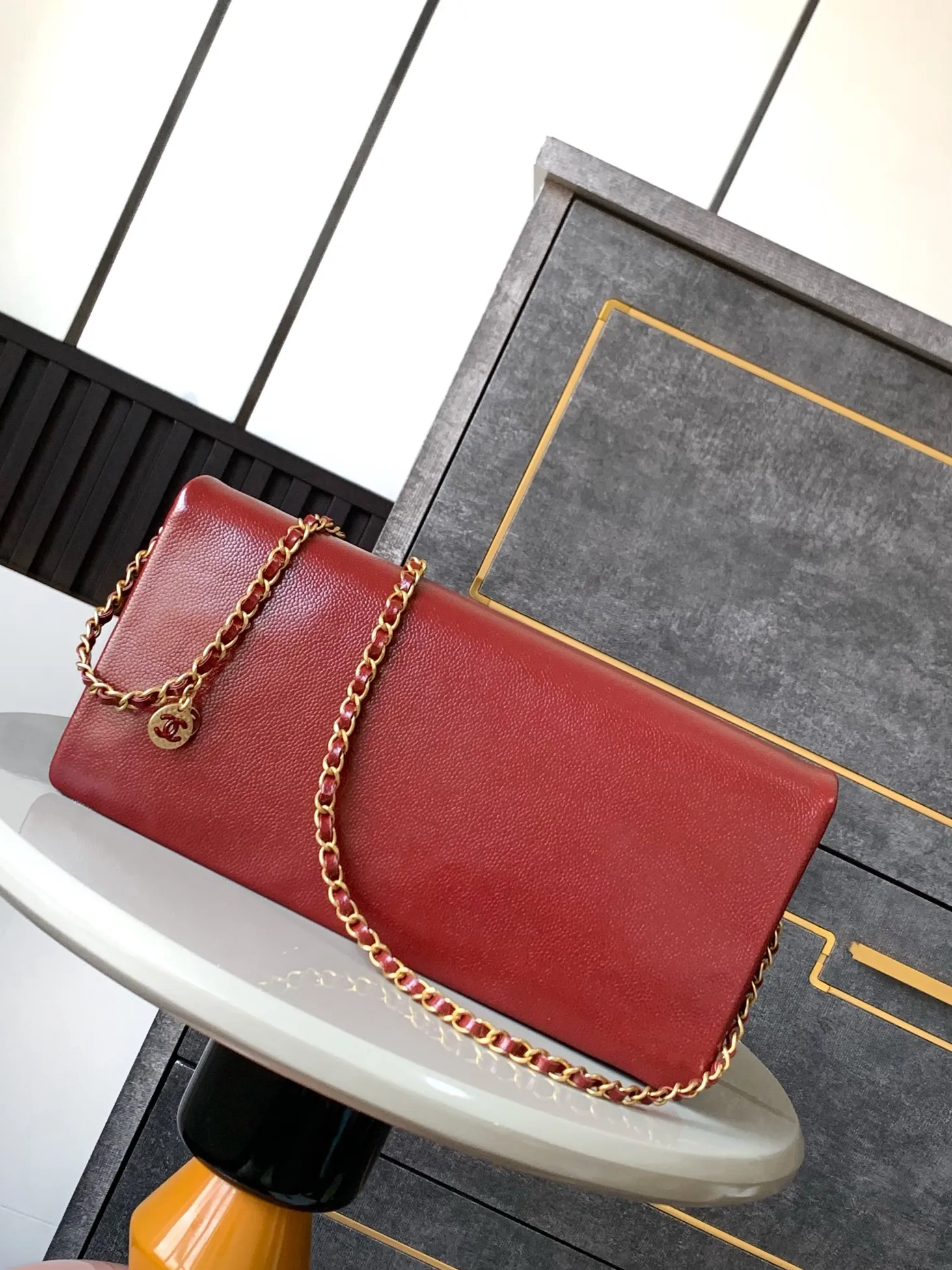 Chanel 24K Burgundy Caviar Flap Bag with Matte Gold Hardware - Image 2
