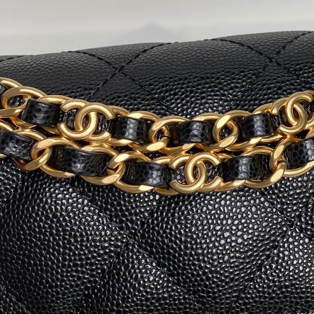 Chanel 24P Pearl Crush Sweet Heart Flap Black Caviar - Image 7
