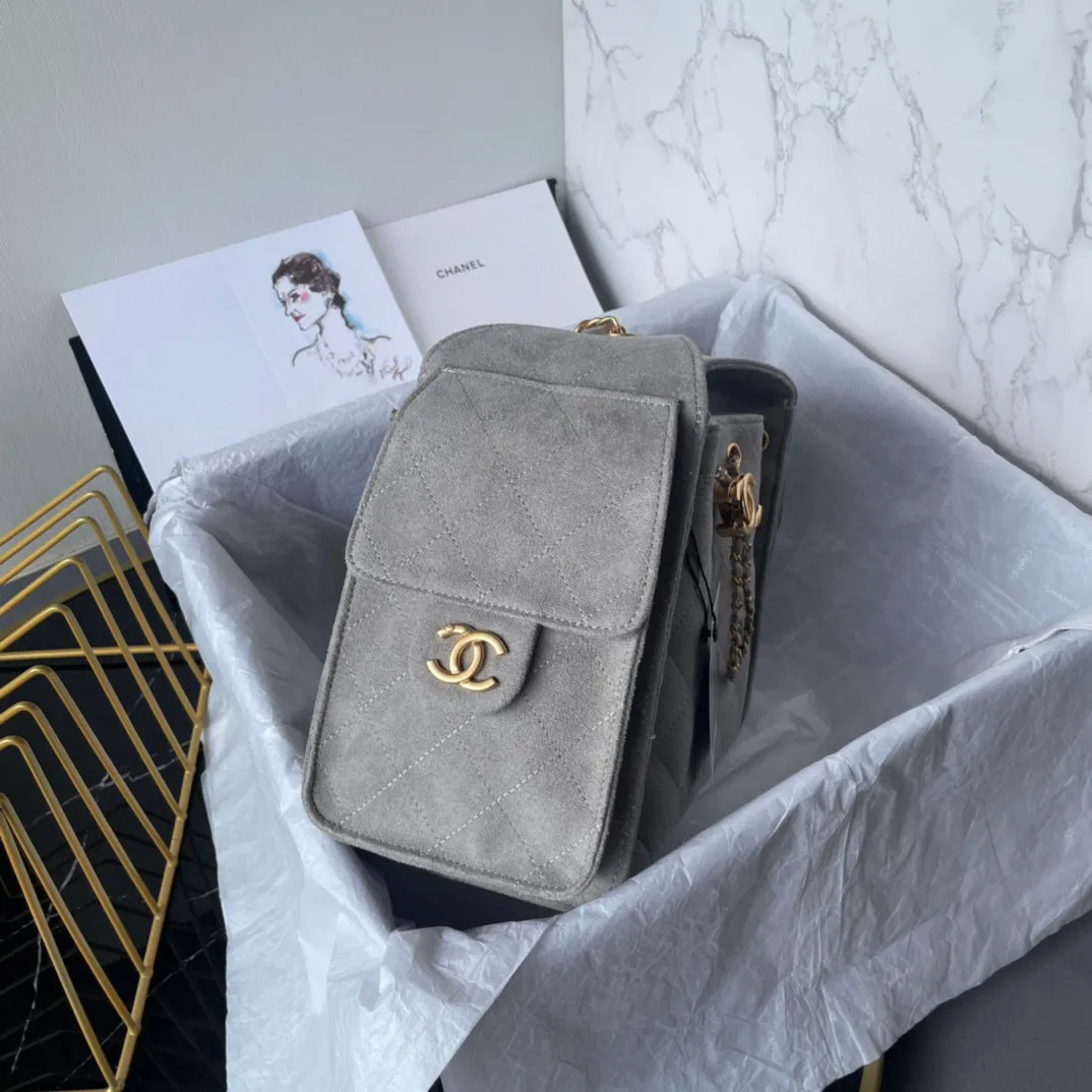 Chanel 25 Hobo Small suede Grey Gold Hardware - Image 3