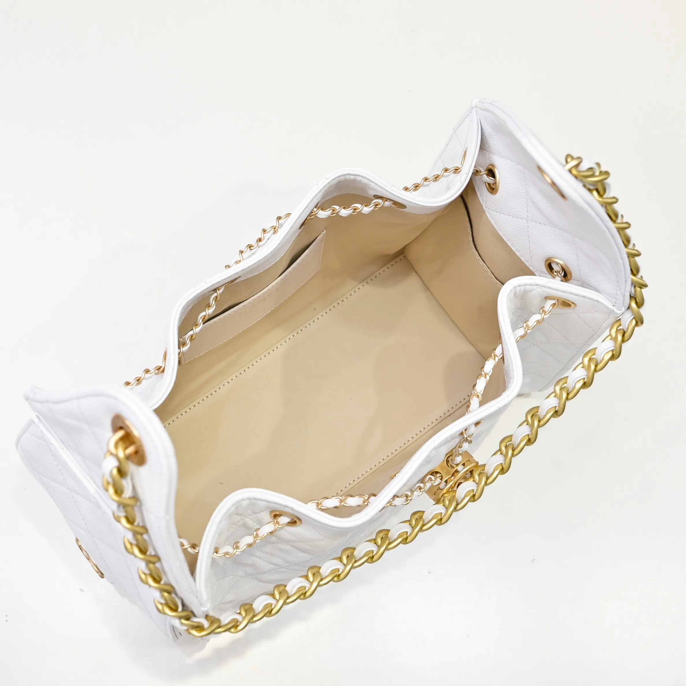 Chanel 25 Medium Handbag - Image 10