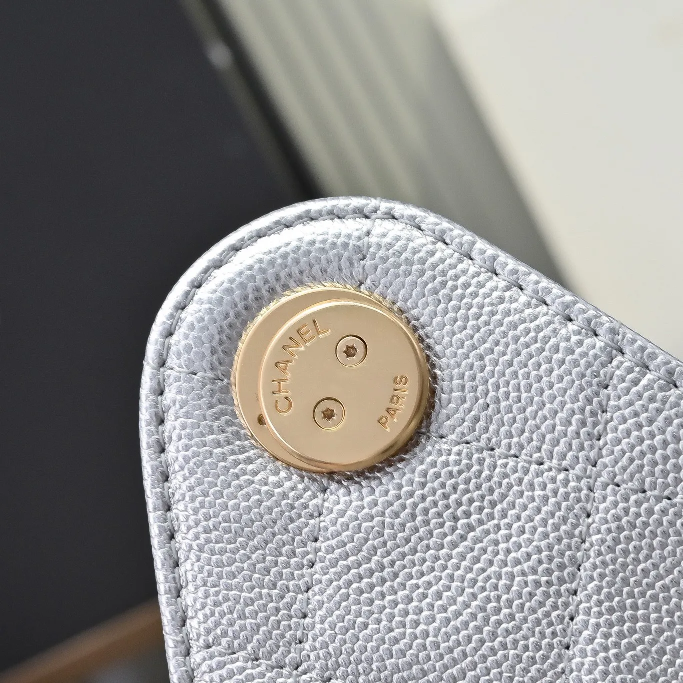 Chanel 25 Small Handbag - Image 7