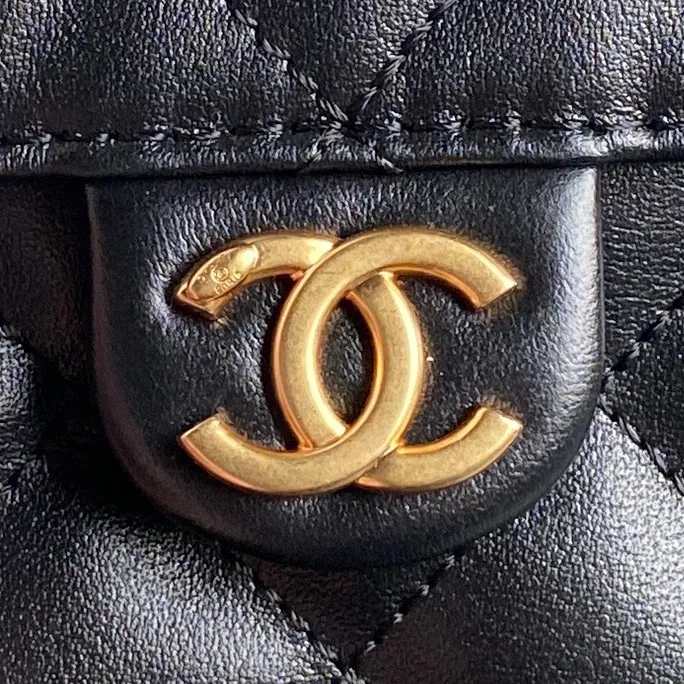 Chanel 25 Small Hobo Bag in Black Caviar - Image 5