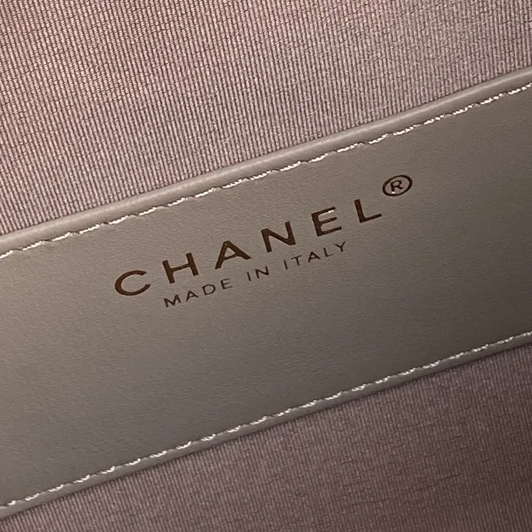 Chanel 25C Grey Suede Small Maxi Pockets Hobo Bag - Image 2