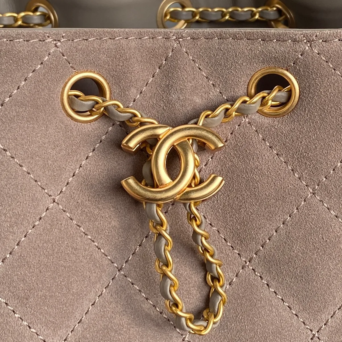 Chanel 25C Grey Suede Small Maxi Pockets Hobo Bag - Image 8