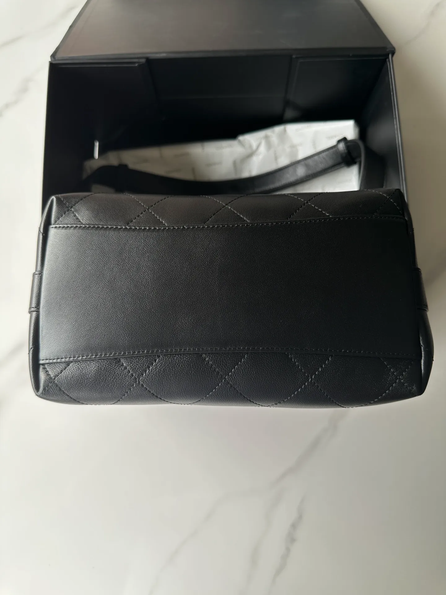 Chanel 25P Large Bucket Bag in Black Calfskin - Image 6