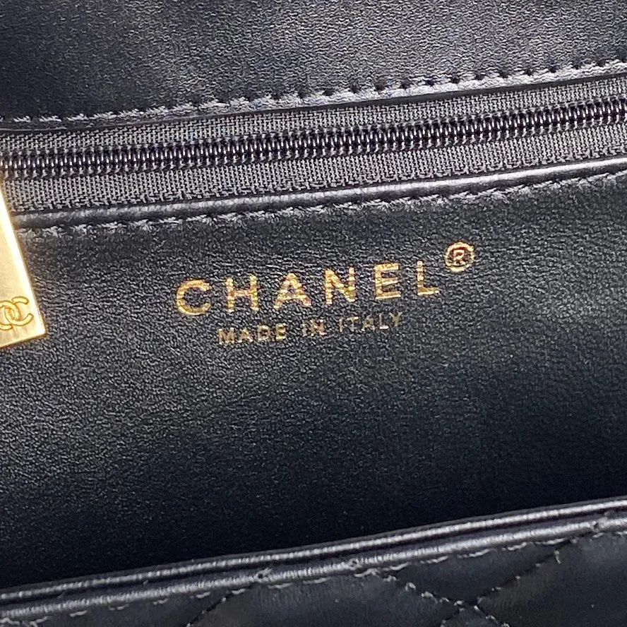 Chanel Black Lambskin Double Flap Shoulder Bag - Image 2