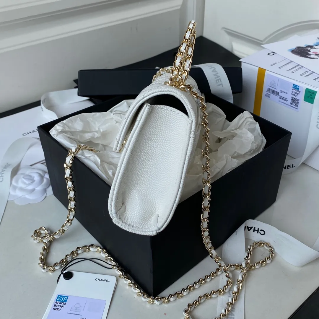 Chanel Clutch with Top Handle in White Caviar Lghw - Image 5