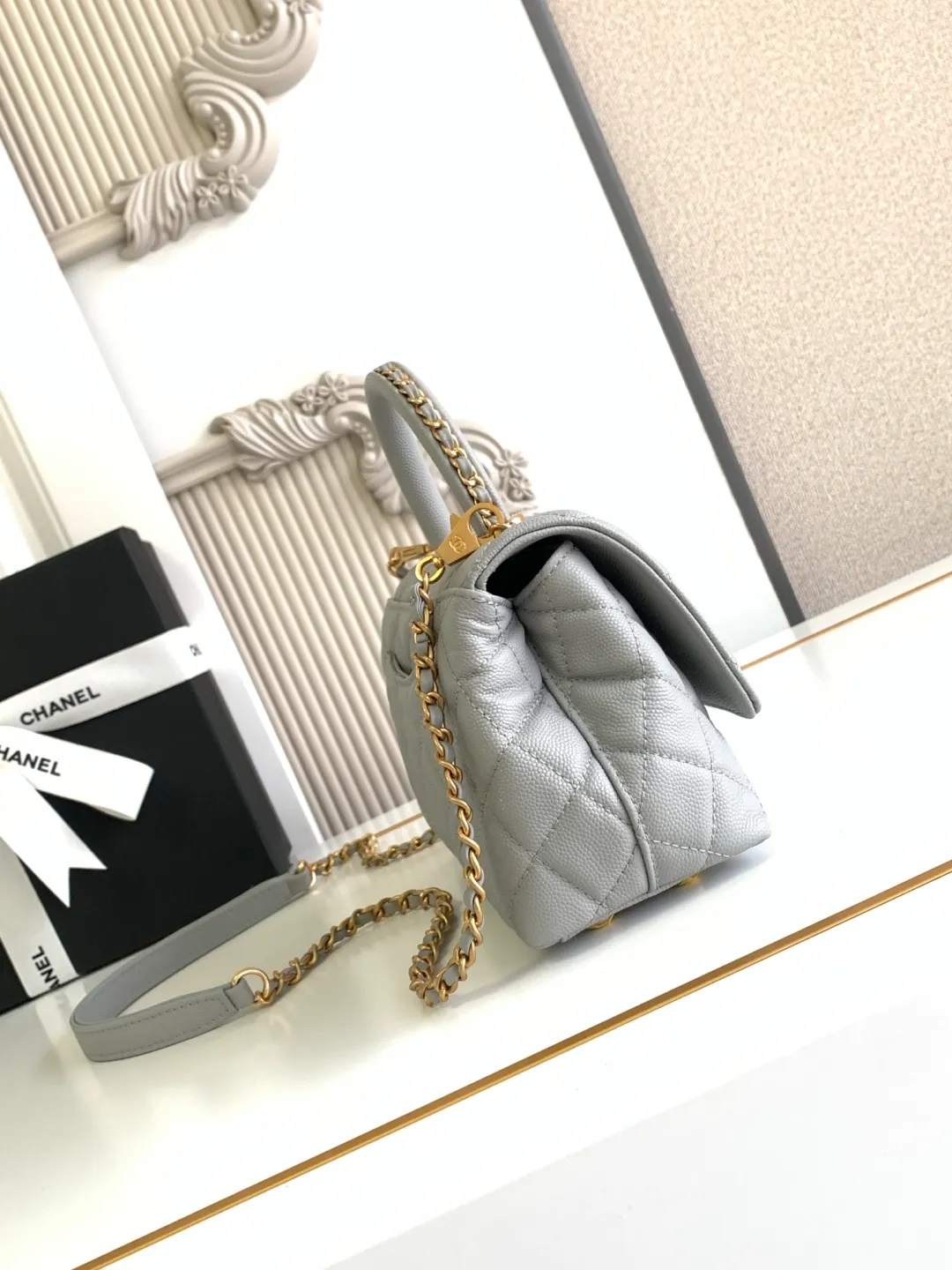 Chanel Flap Bag With Top Handle Grained Calfskin Gold Metal - Image 5