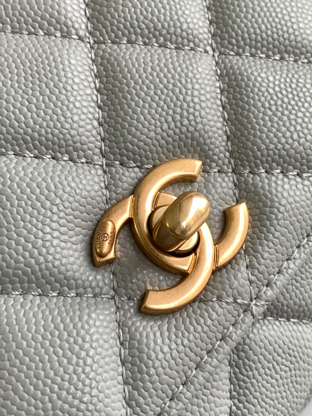 Chanel Flap Bag With Top Handle Grained Calfskin Gold Metal - Image 7