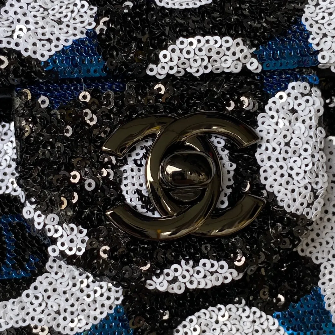 Chanel Mini Rectangular Flower Flap Bag Black - Image 4