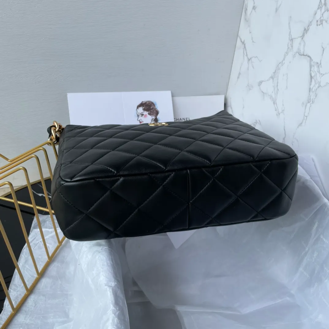 Chanel Quilted C MM Bag - Image 7