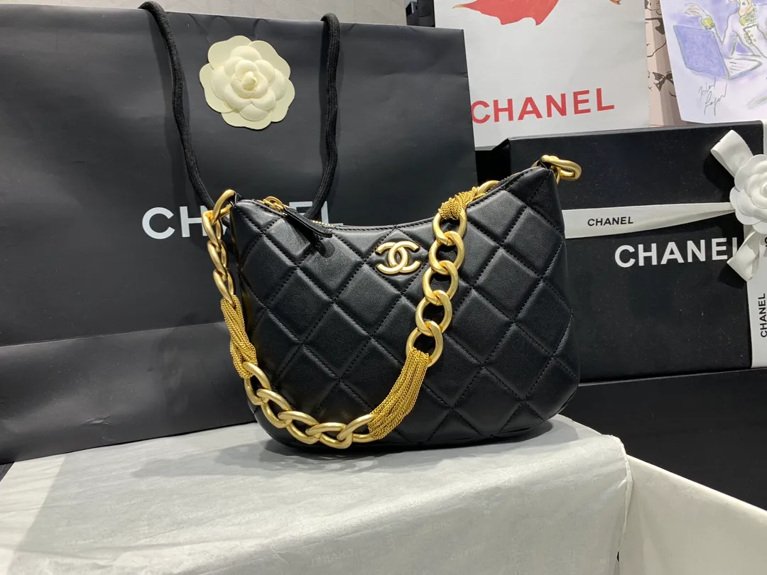 Chanel Quilted C MM Bag - Image 3
