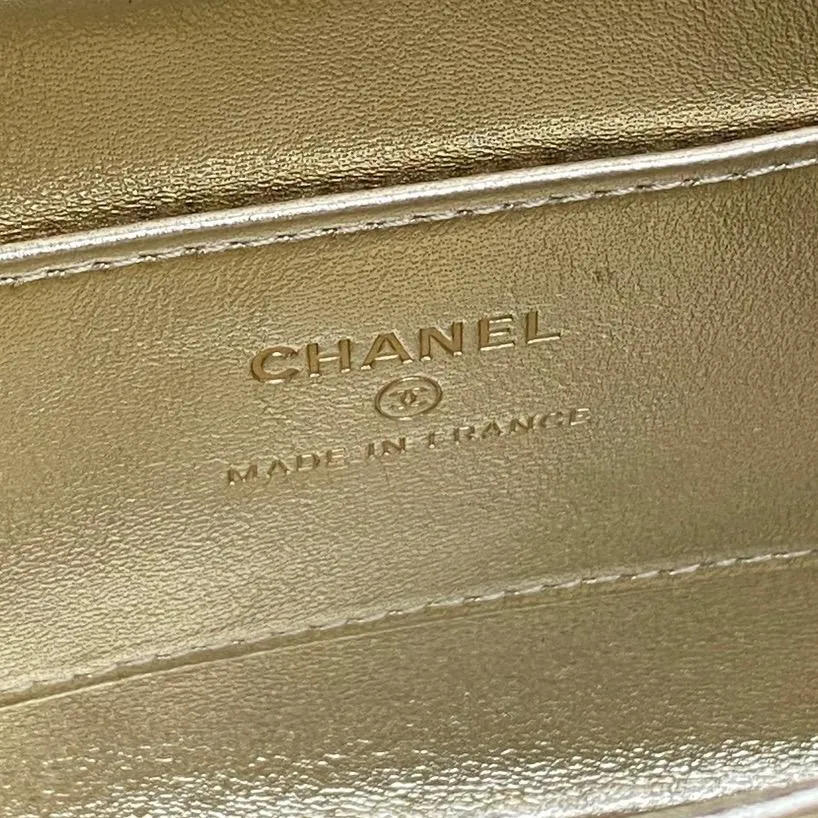 Chanel Small Flap Bag With Gold-tone Metal Shining Gold - Image 8