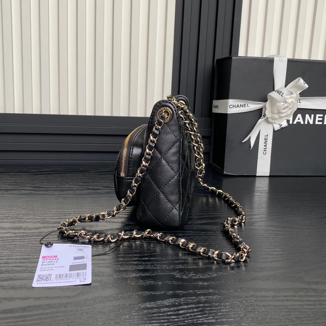 Chanel Timeless Classic Clutch With Chain - Image 6