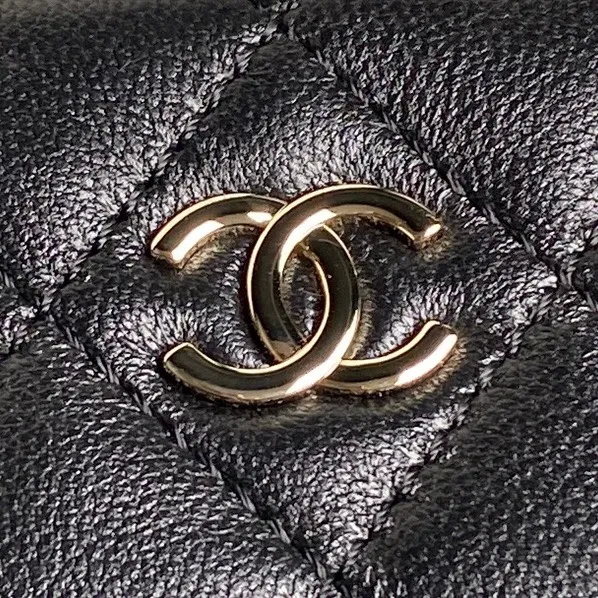 Chanel Timeless Classic Clutch With Chain - Image 9
