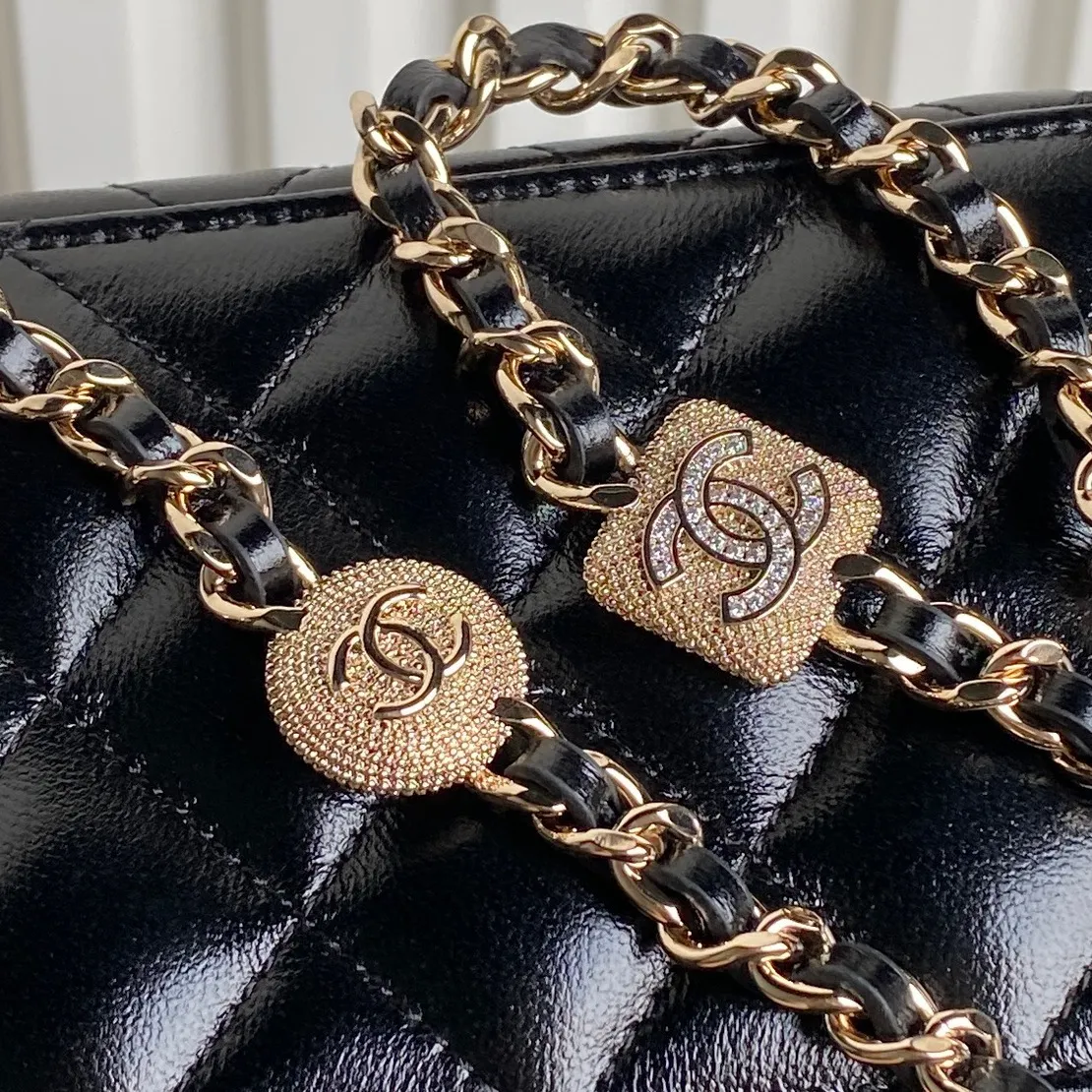 Chanel Vanity Case Black - Image 7