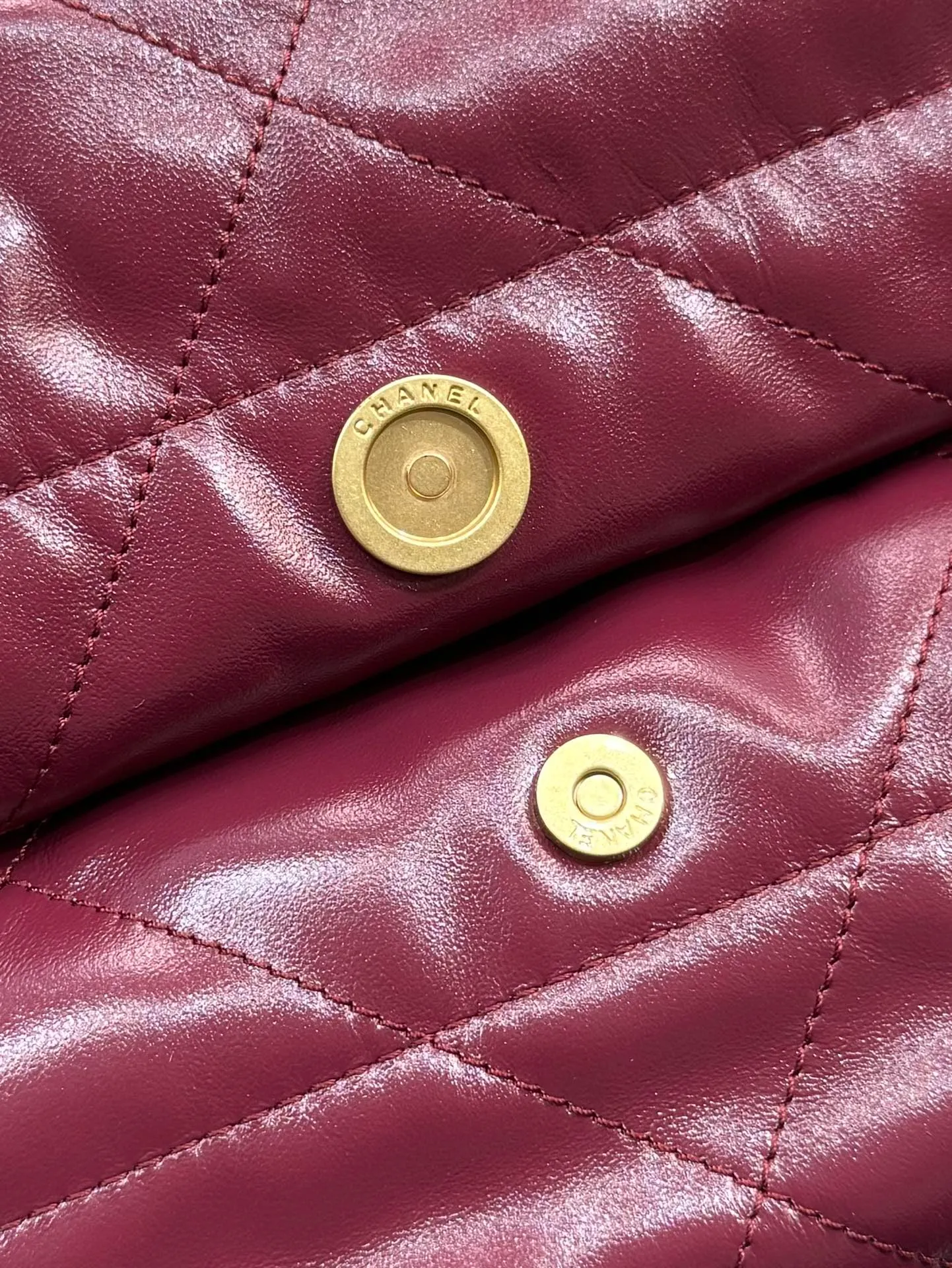Chanel Women CC 22 Handbag - Image 10