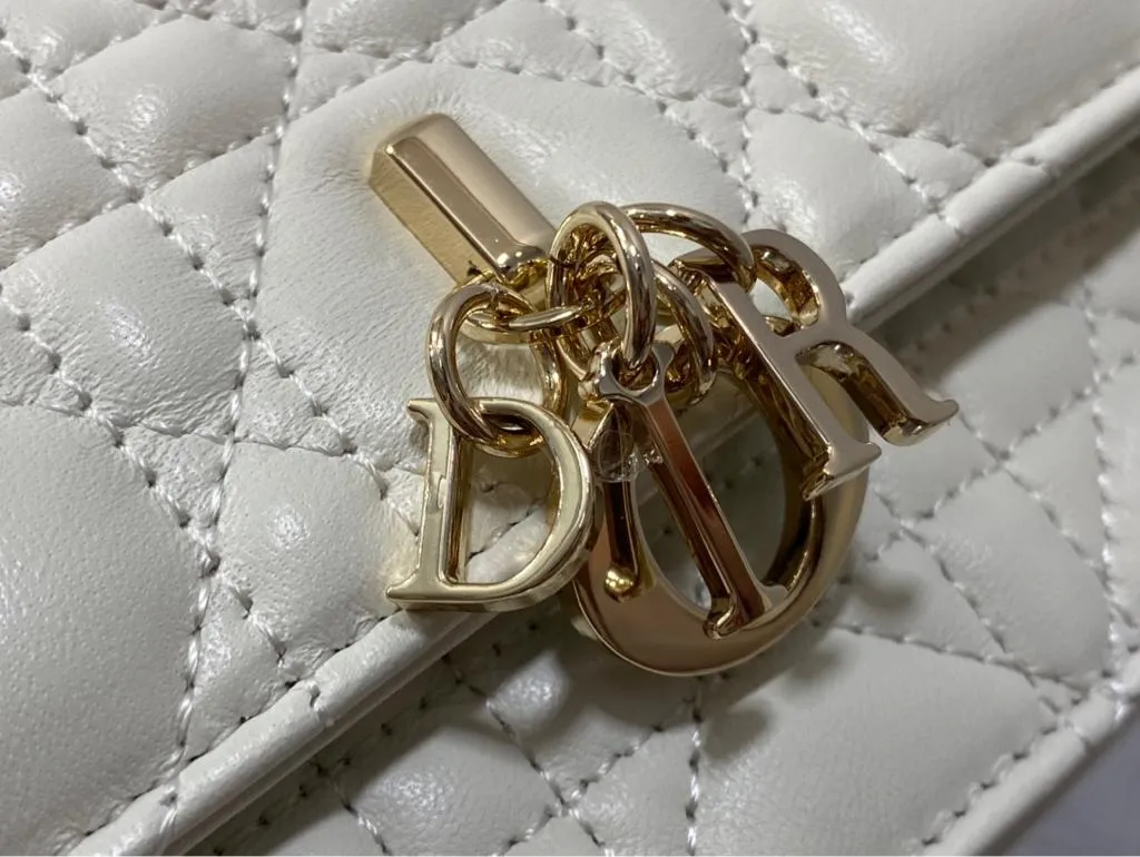 Dior Mini Bag Dahlia Red Patent Cannage Calfskin - Image 4