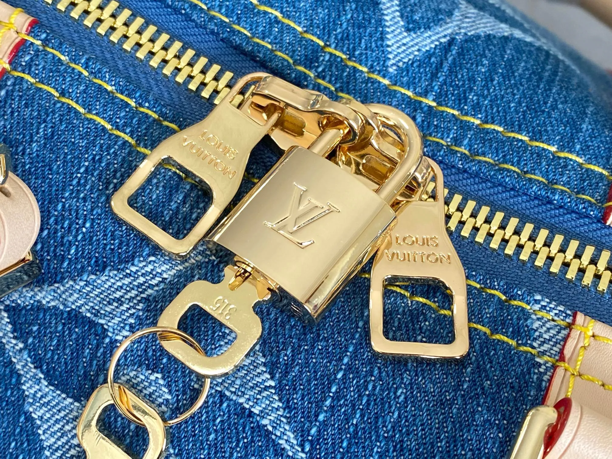 LOUIS VUITTON Monogram Denim Keepall Bandouliere 45 Bag - Image 9