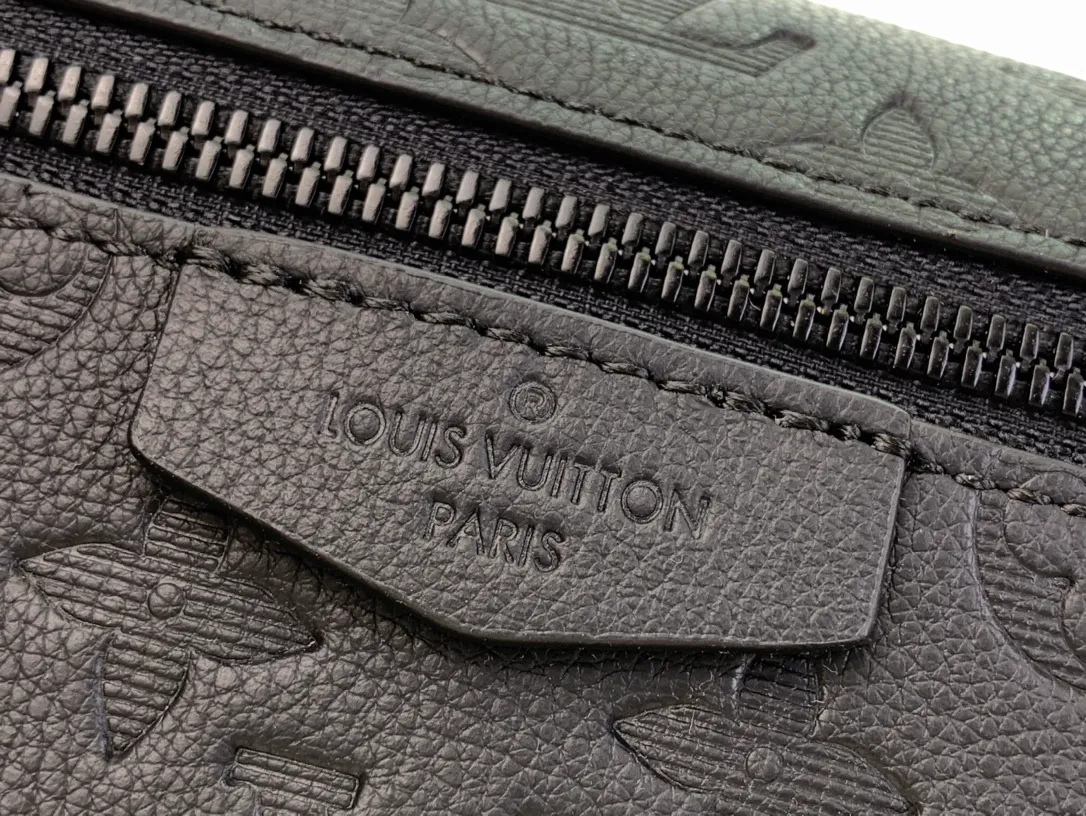 LV Trainer Sneaker - Image 4