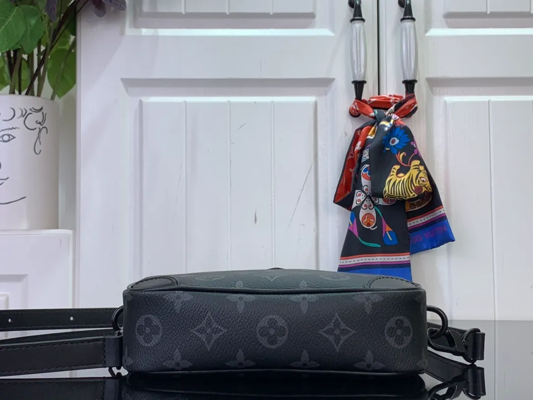 Louis Vuitton Monogram Eclipse Alpha Wearable Wallet - Image 2