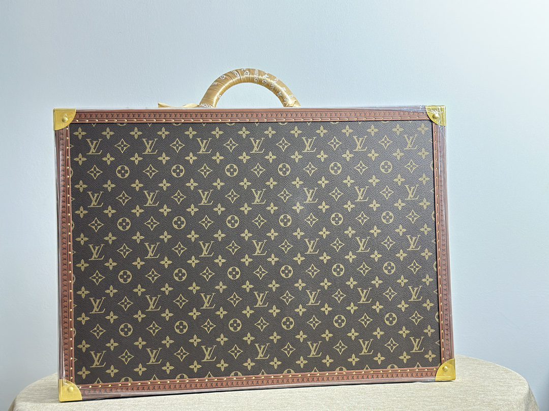 Louis Vuitton Suitcase - SOLD - Image 5