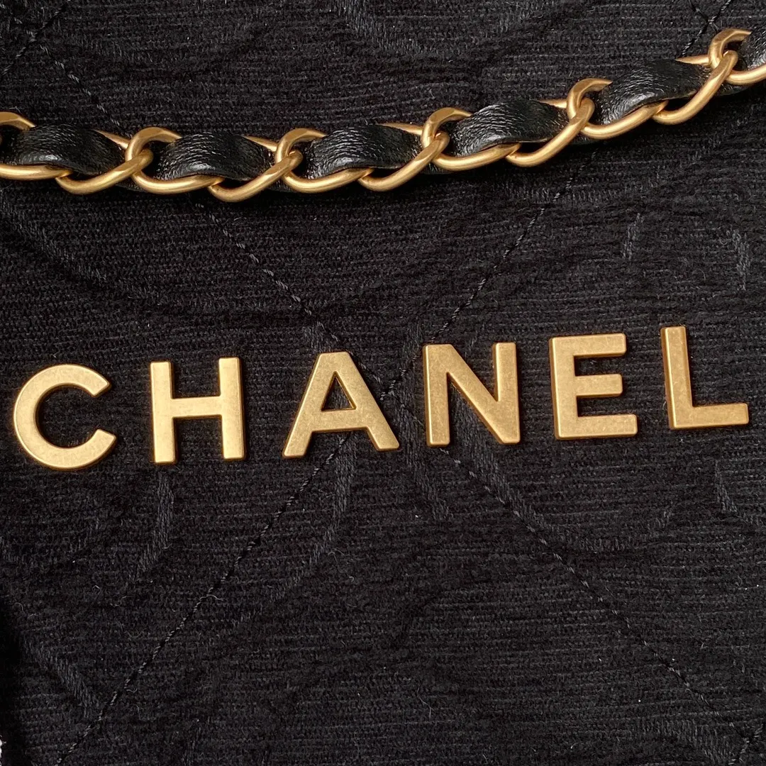 Luxury Calf Leather Chain Black Leather Bag - Image 6