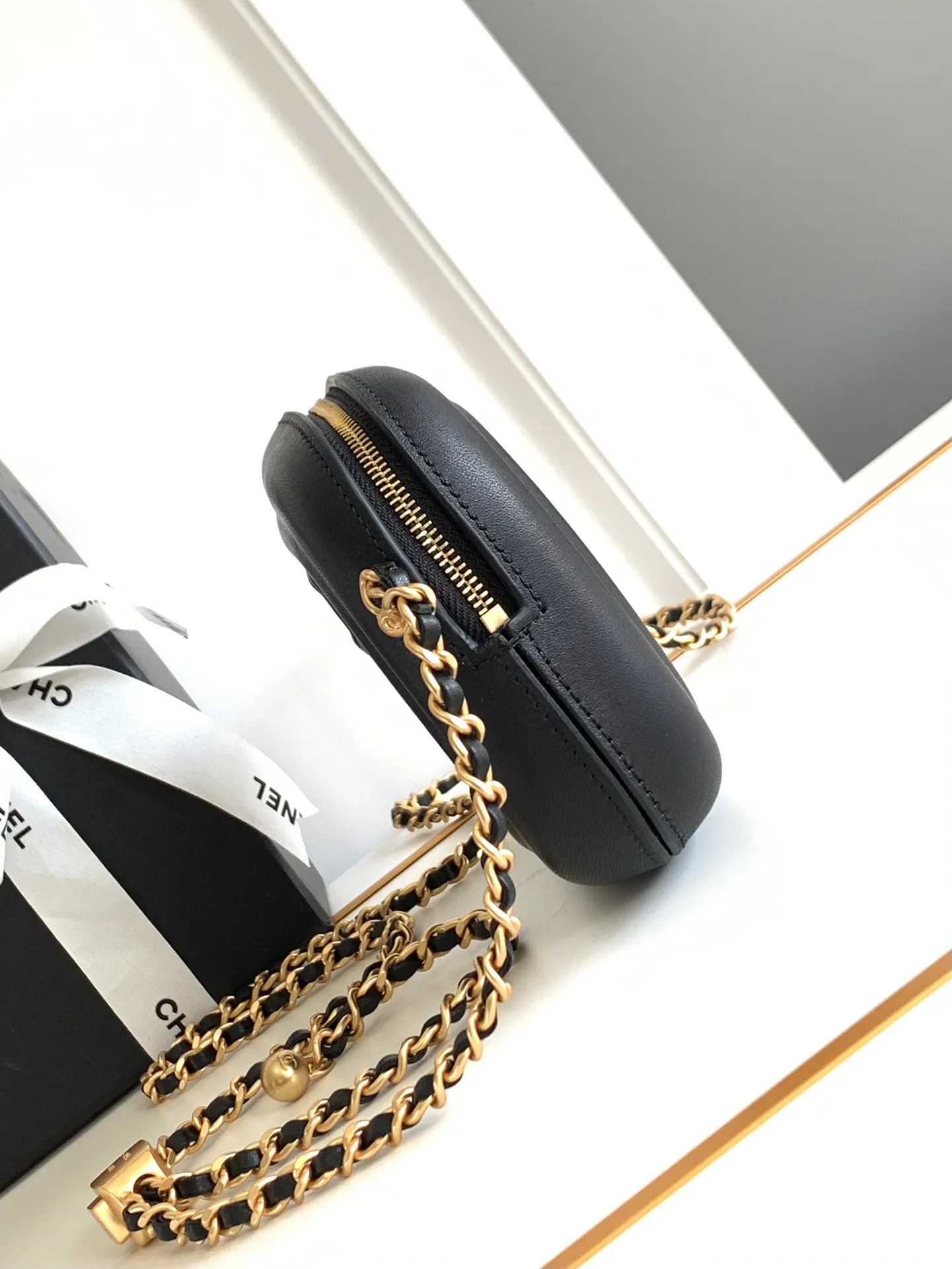 Luxury Vanity Case Makeup Bag - Image 4
