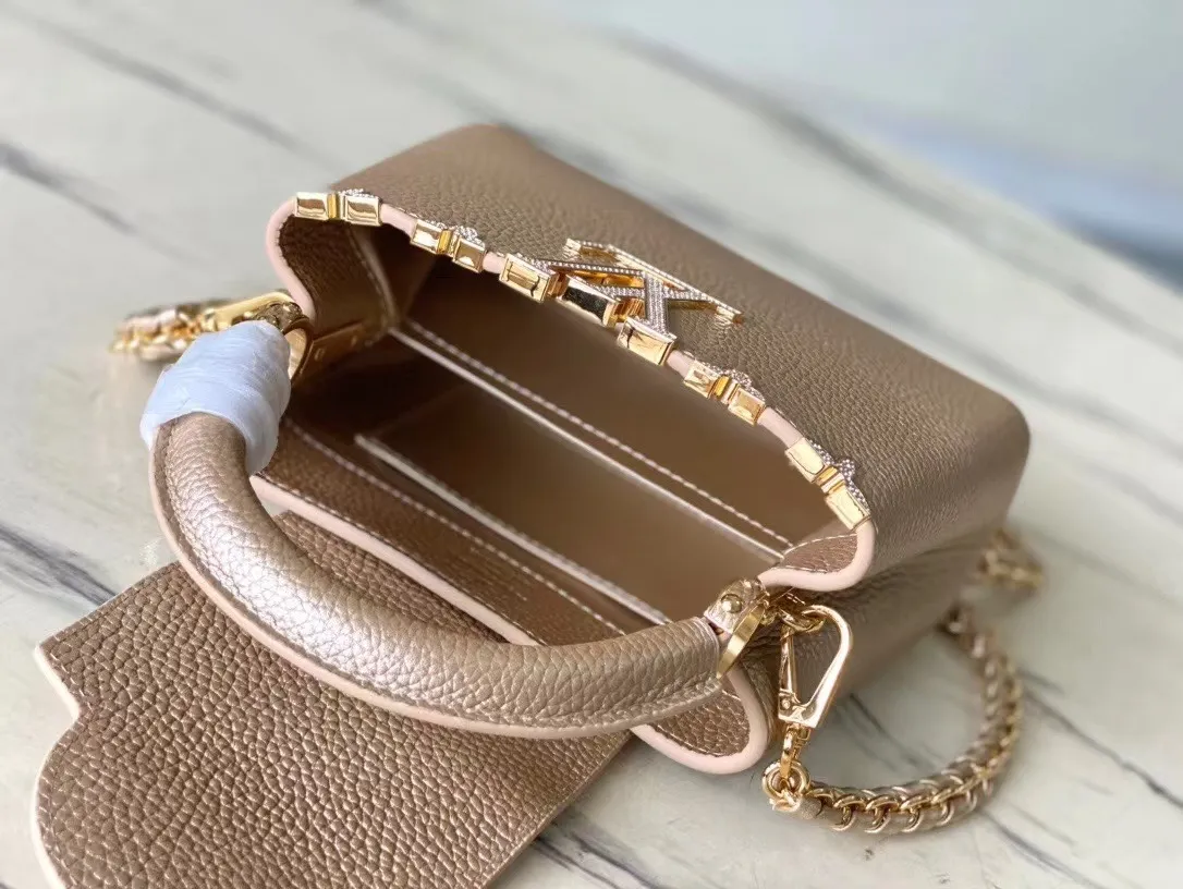 Capucines BB Capucines Handbags - Image 3