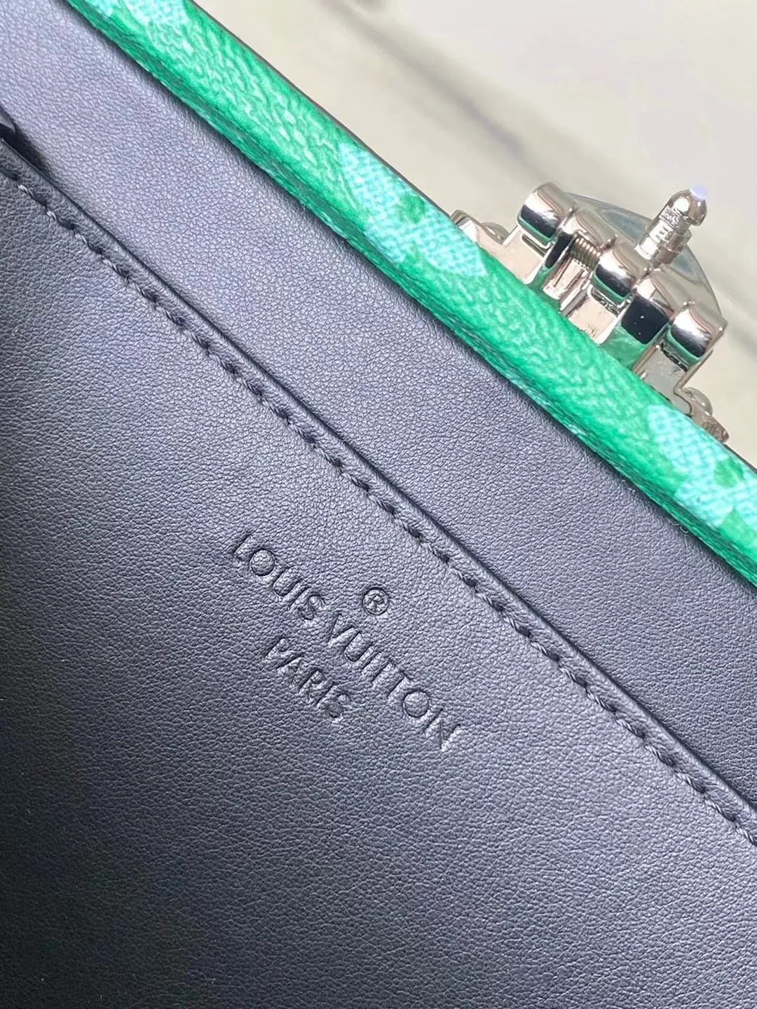 Clutch Box Taigarama Hardsided - Image 11