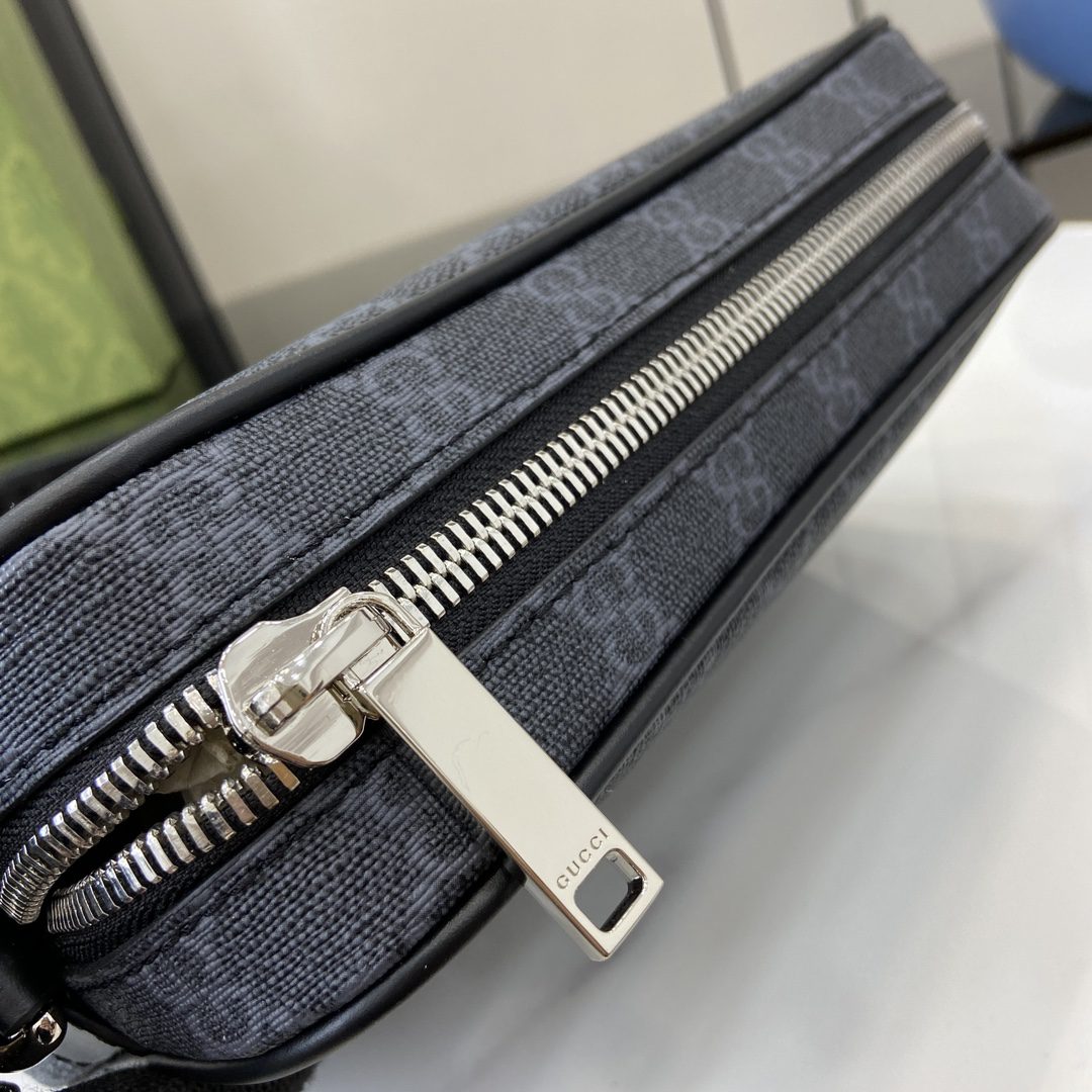 GG Black small pouch in black GG Supreme - Image 7