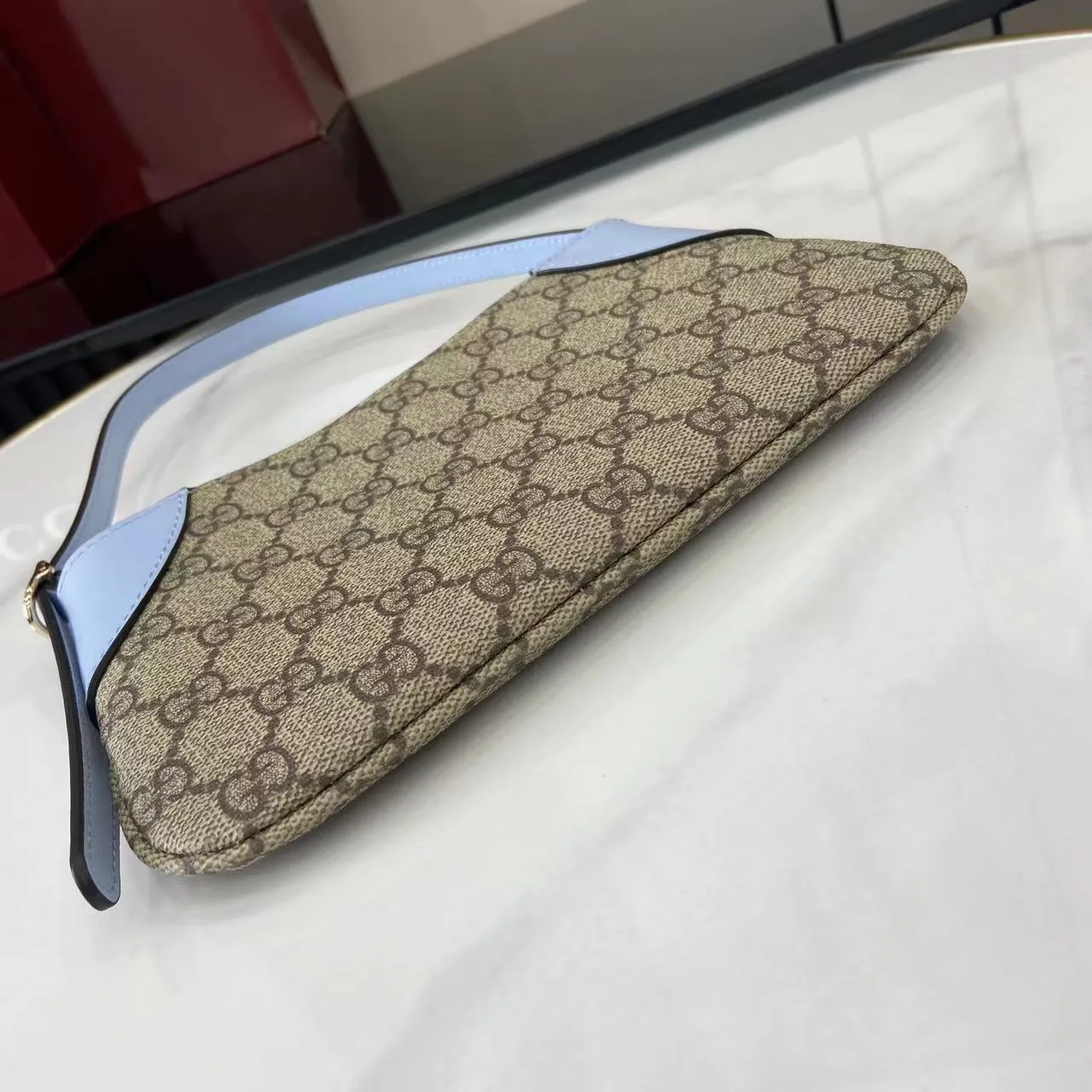 GG Emblem small shoulder bag - Image 6