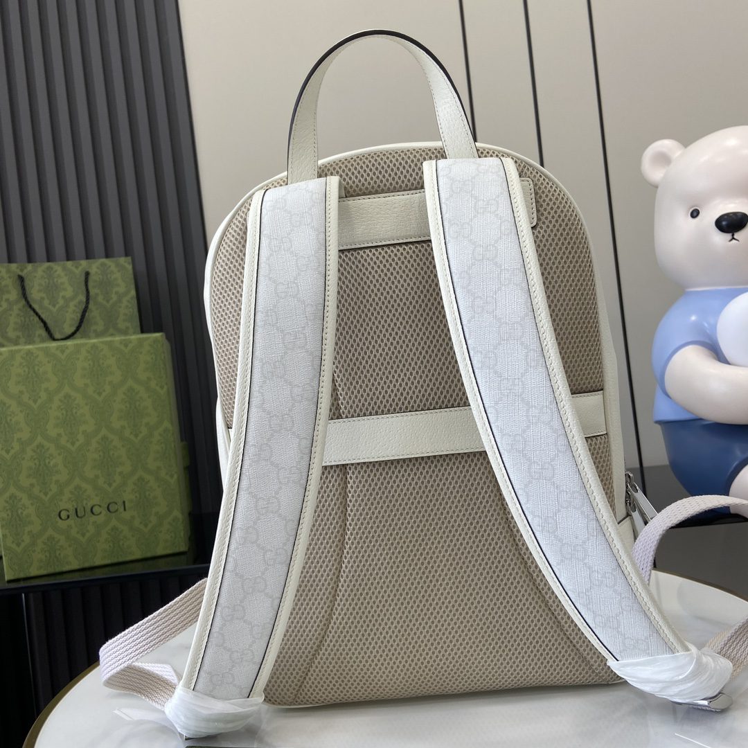 GUCCI Medium GG backpack Bag - Image 3