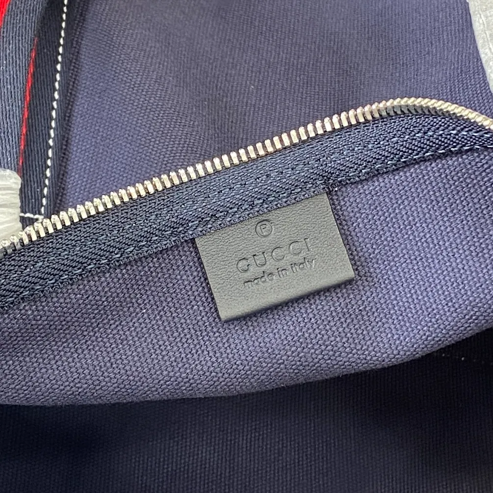 GUCCI® Men's Weekend Bags - Image 11