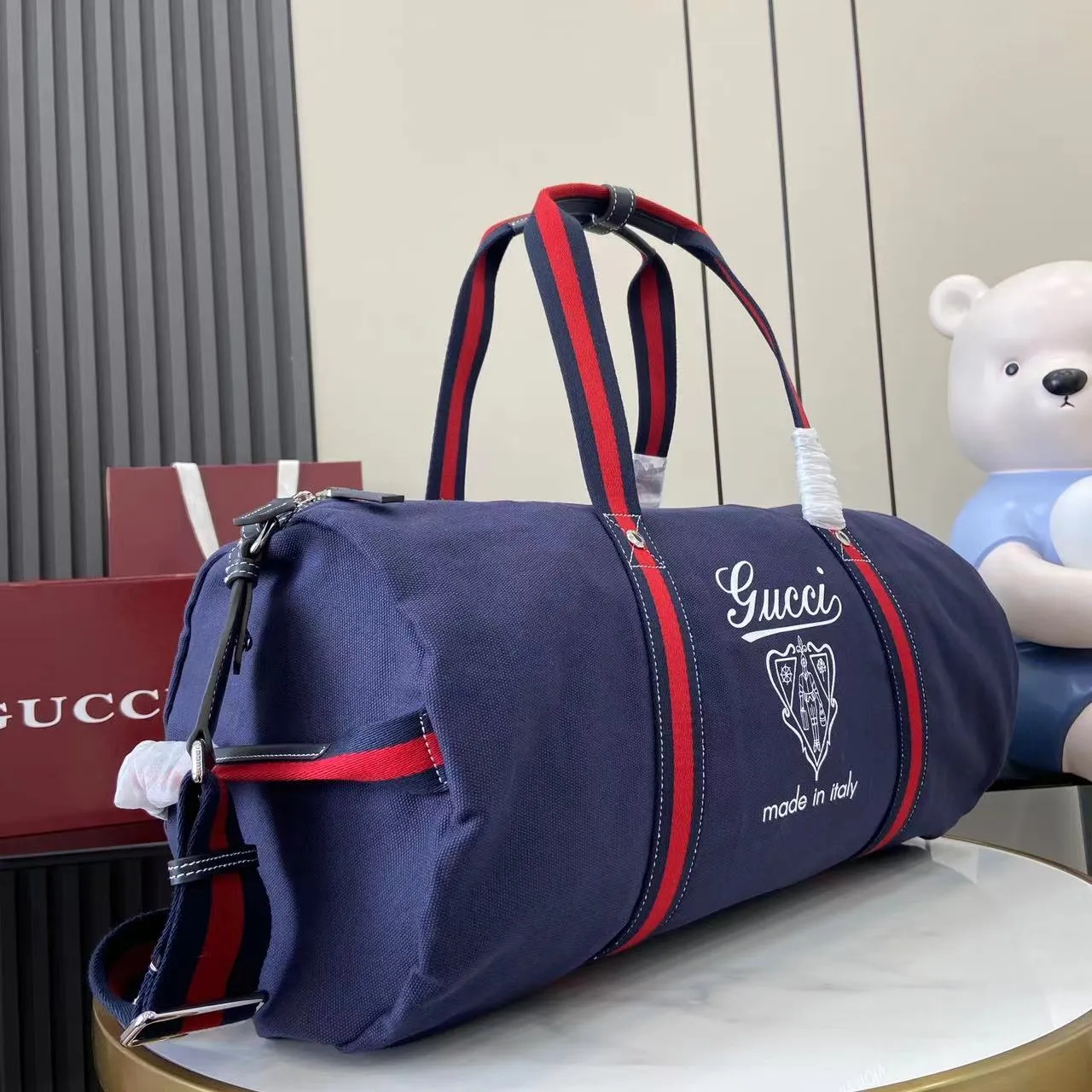 GUCCI® Men's Weekend Bags - Image 4