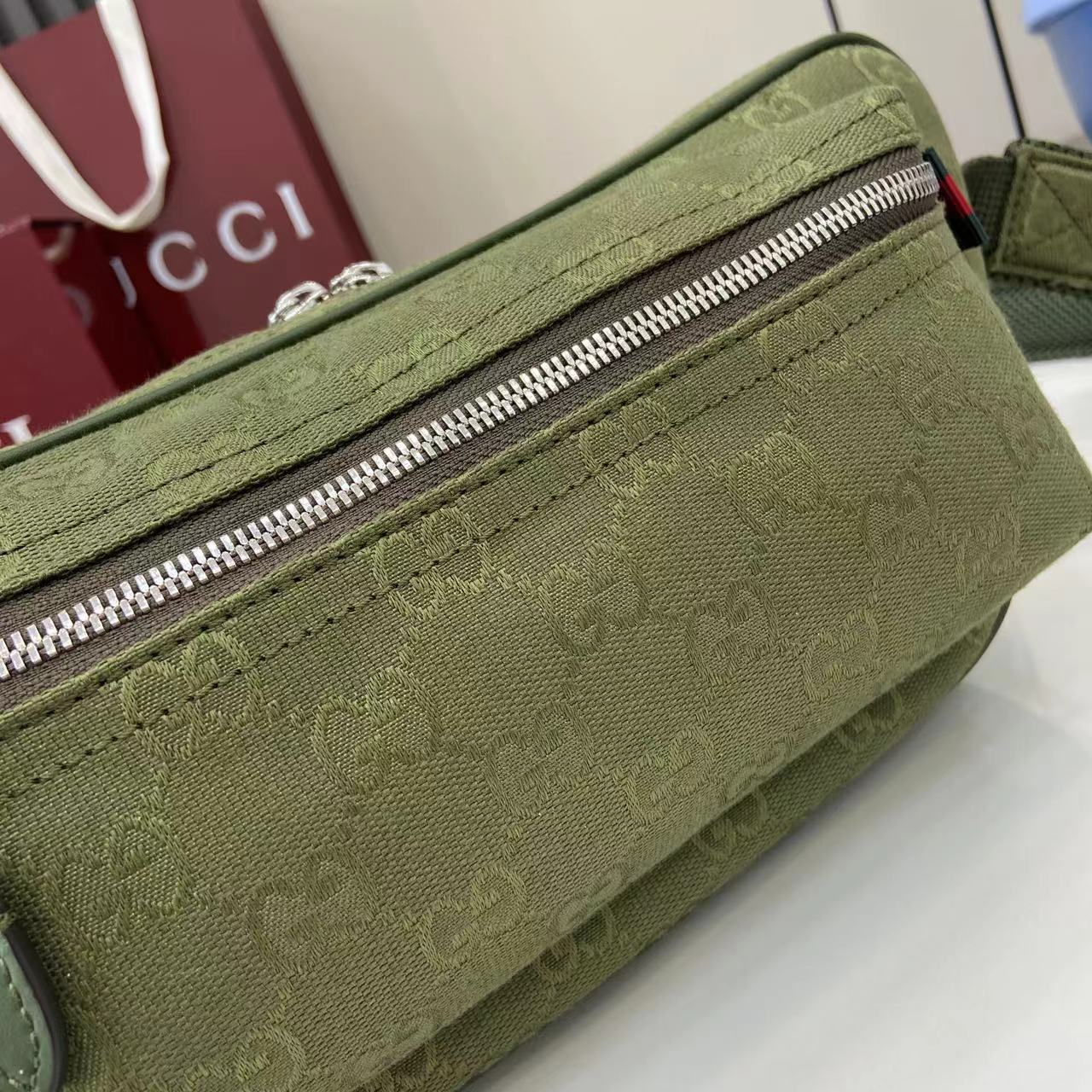 Gucci Bags for Men - Image 8