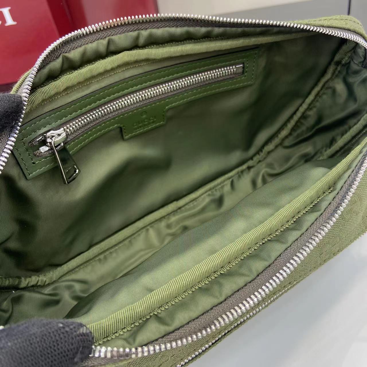 Gucci Bags for Men - Image 9