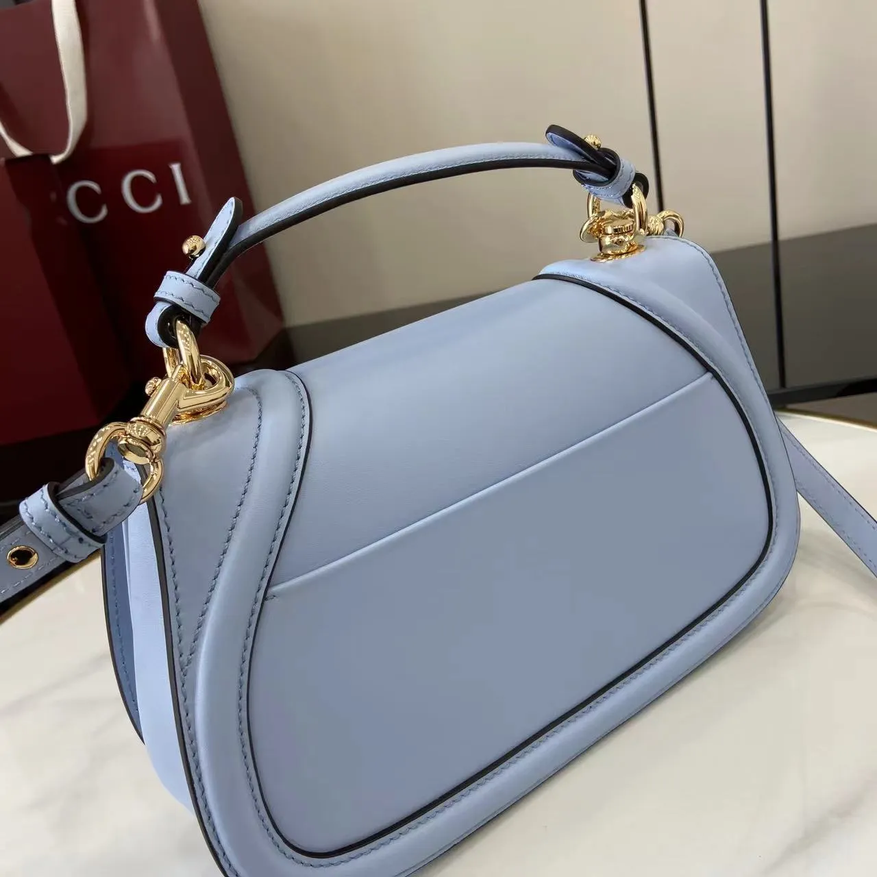 Gucci Blondie medium top handle bag for Women - Image 4