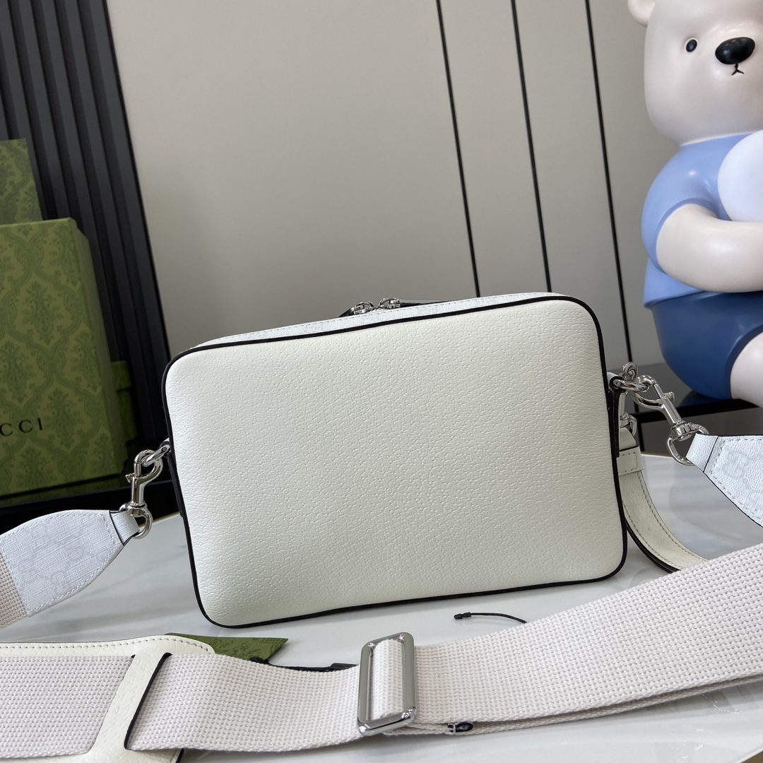 Gucci Gg Supreme Crossbody Bag - Image 4