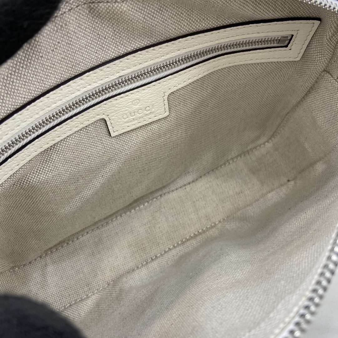 Gucci Gg Supreme Crossbody Bag - Image 9