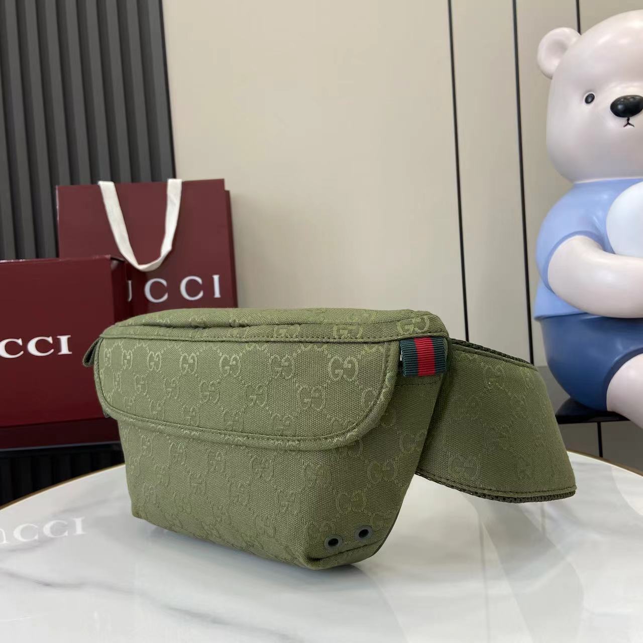 Gucci Nexus medium crossbody bag - Image 7