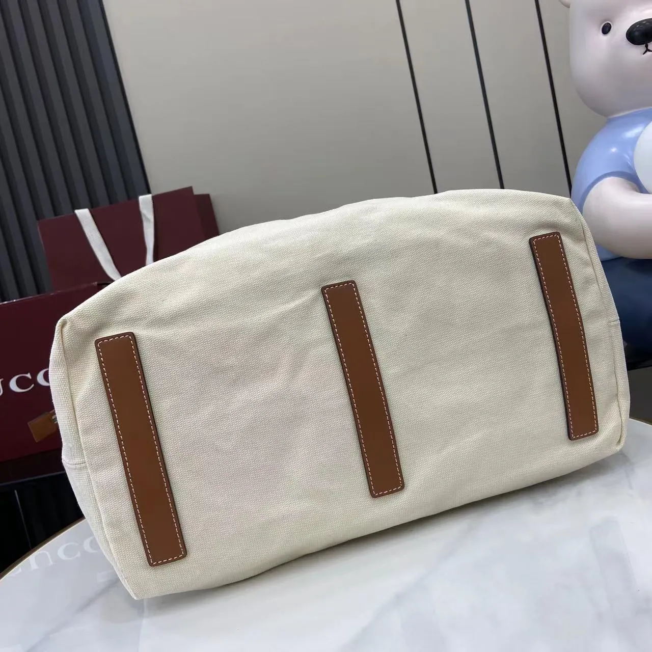 Gucci Tote Bags for Men - Image 8