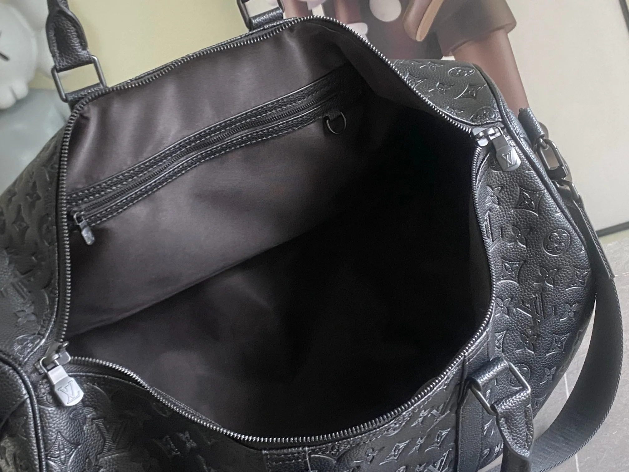 Keepall Bandoulière 50 Monogram Shadow Leather - Image 2