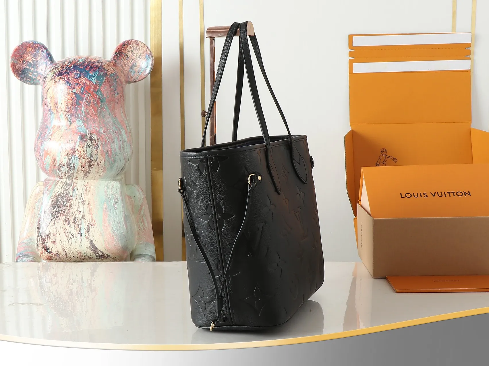 LOUIS VUITTON Empreinte Monogram Giant Neverfull MM Black - Image 9