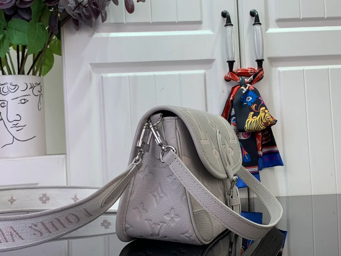 LV Diane Monogram Empreinte Leather - Image 3