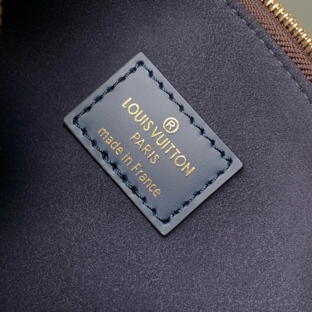 Louis Vuitton Epi Noe Leather Shoulder Bag - Image 10