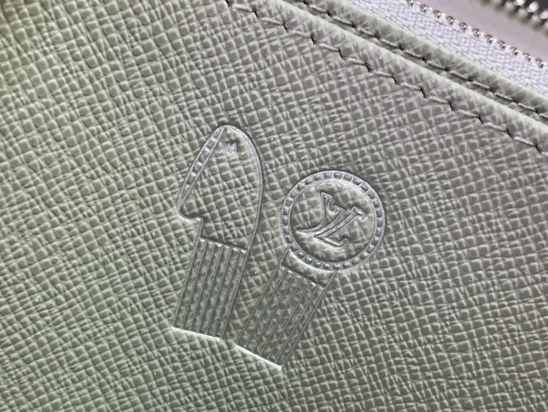 Louis Vuitton Long Wallet Monogram Iridescent Zippy Horizontal - Image 5