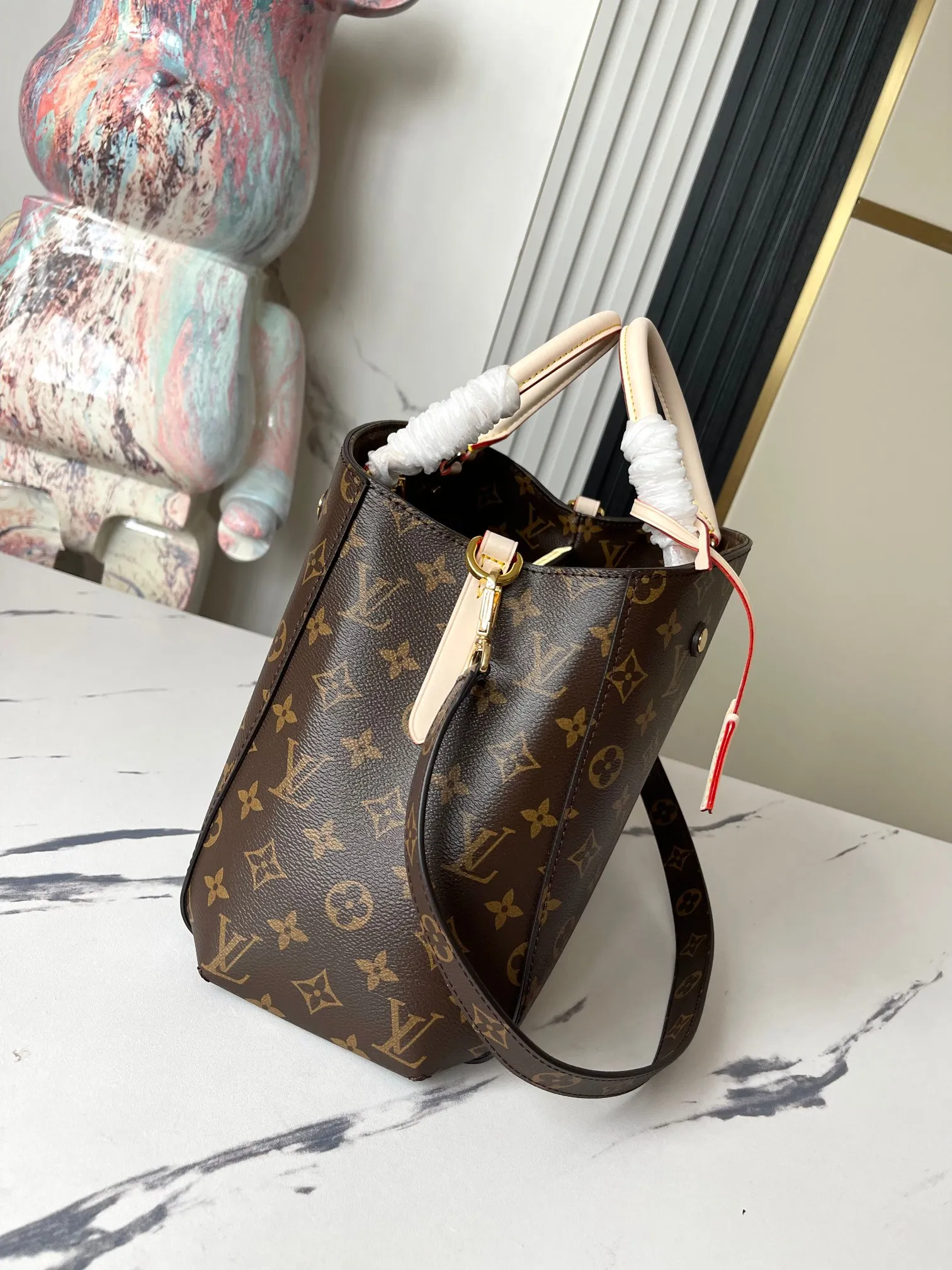 Louis Vuitton Monogram Montaigne MM - Image 4