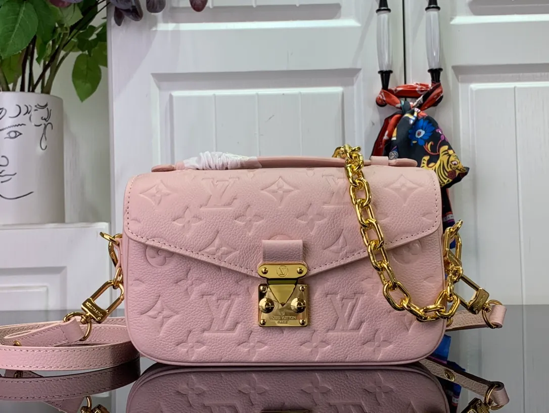 Louis Vuitton Pochette Metis East West bag